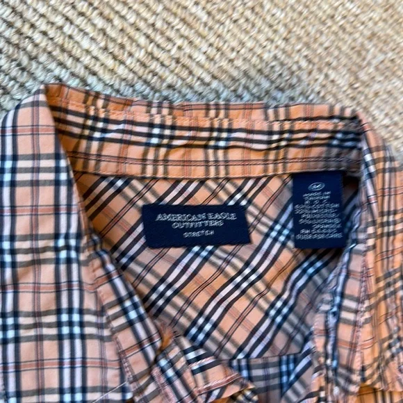 2 - American Eagle women's collar button down shirts size medium - Picture 4 of 5